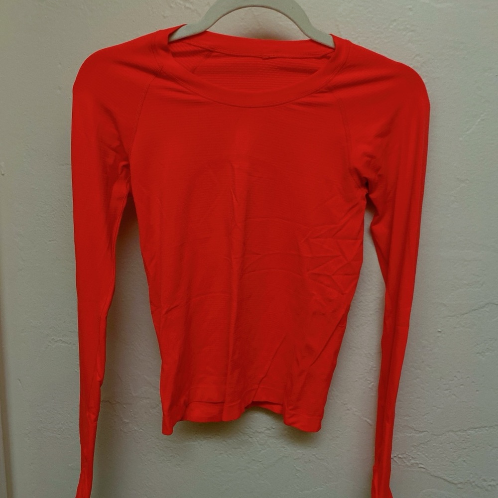 Lulu lemon CORAL long sleeve with thumb holes !!!